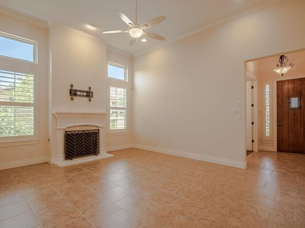 108 Rivalto CIR 5, Lakeway TX 78734