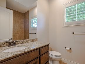 108 Rivalto CIR 5, Lakeway TX 78734