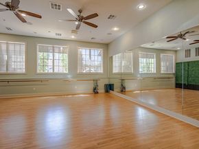 108 Rivalto CIR 5, Lakeway TX 78734