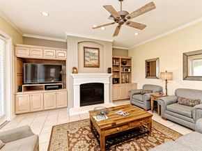 8212 Barton Club DR 3311, Austin TX 78735