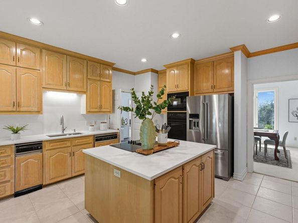 5913 Doone Valley CT, Austin TX 78731