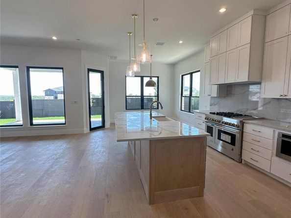 10103 Milky Way DR, Austin TX 78730
