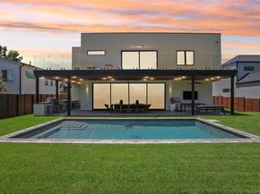 2010 Meadowridge DR, Austin TX 78704
