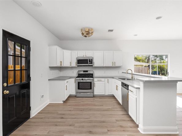 5408 Downs DR, Austin TX 78721