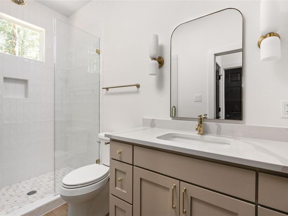5408 Downs DR, Austin TX 78721