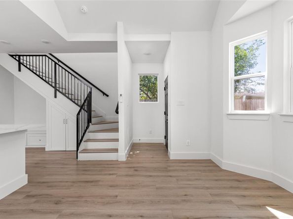 5408 Downs DR, Austin TX 78721