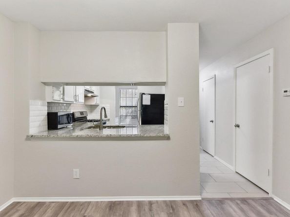 11404 Walnut Ridge DR 104, Austin TX 78753