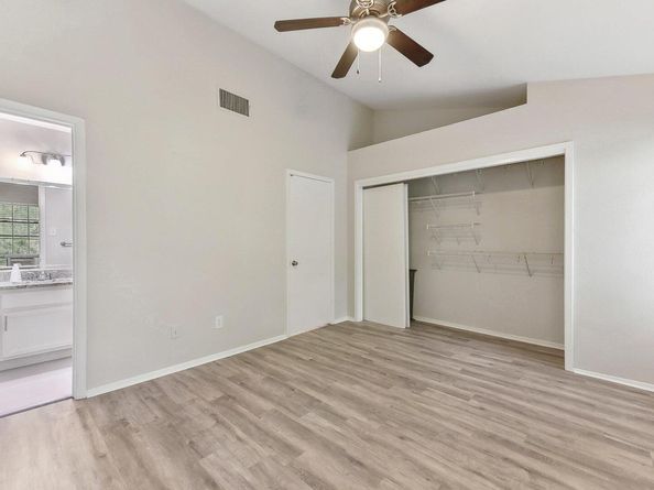 11404 Walnut Ridge DR 104, Austin TX 78753