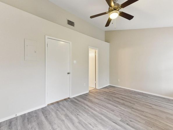 11404 Walnut Ridge DR 104, Austin TX 78753
