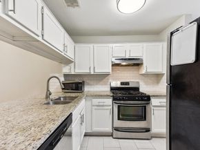 11404 Walnut Ridge DR 104, Austin TX 78753