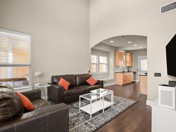 1601 Miriam Ave 103, Austin TX 78702