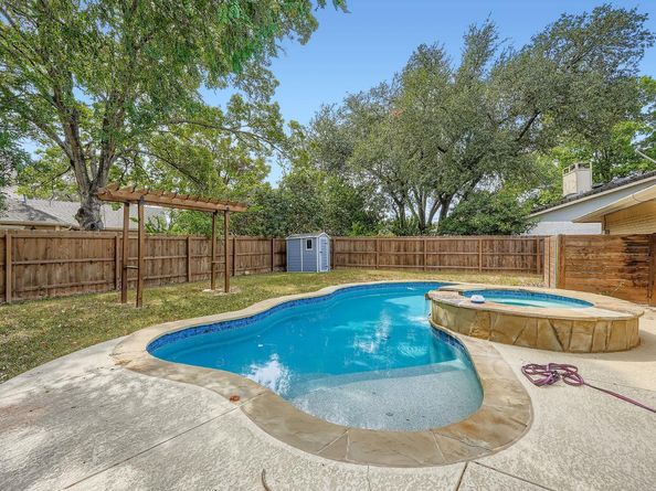 10705 Pinehurst DR, Austin TX 78747