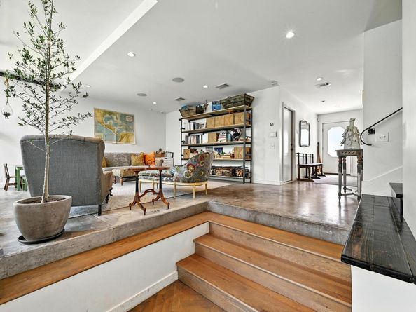 1700 S 6th ST, Austin TX 78704
