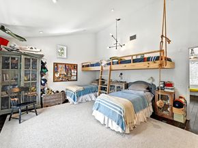 1700 S 6th ST, Austin TX 78704