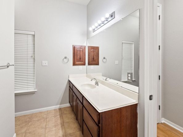 6521 Walebridge LN, Austin TX 78739