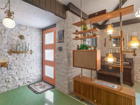 1818 Vance CIR, Austin TX 78701