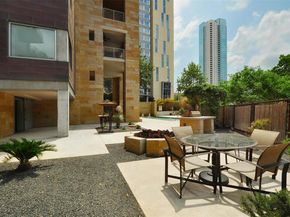 800 W 5th ST 1104, Austin TX 78703