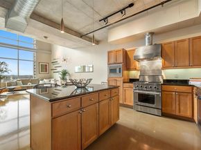 800 W 5th ST 1104, Austin TX 78703