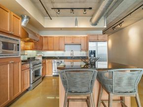 800 W 5th ST 1104, Austin TX 78703