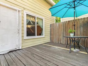 512 Eberhart LN 603, Austin TX 78745