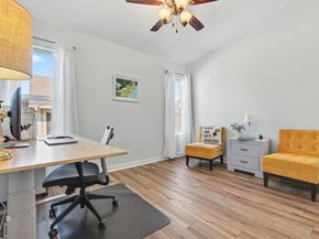 512 Eberhart LN 603, Austin TX 78745