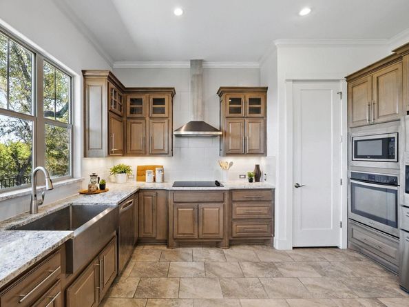 5200 Patagonia PASS, Austin TX 78738