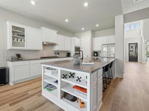 117 Peacevine LN, Liberty Hill TX 78642