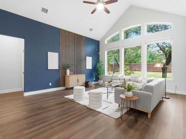 409 Fair Oaks DR, Georgetown TX 78628