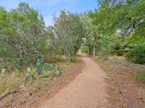 409 Fair Oaks DR, Georgetown TX 78628