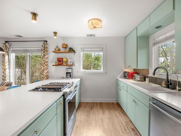 909 Shelley Ave, Austin TX 78703