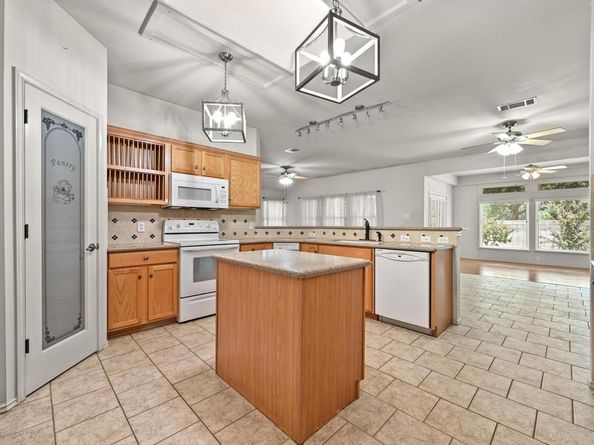 4624 Chesney Ridge DR, Austin TX 78749