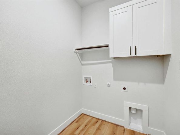 708 Great Lawn BND, Liberty Hill TX 78642