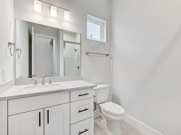 708 Great Lawn BND, Liberty Hill TX 78642