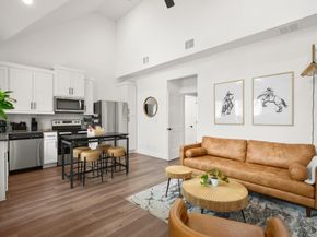 1211 Taulbee LN 2, Austin TX 78757