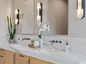 910 W Johanna ST, Austin TX 78704