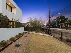 910 W Johanna ST, Austin TX 78704