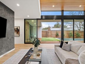 910 W Johanna ST, Austin TX 78704