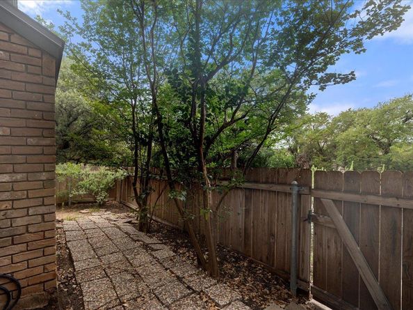 1015 E Yager LN 187, Austin TX 78753
