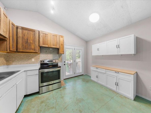 1015 E Yager LN 187, Austin TX 78753