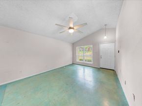 1015 E Yager LN 187, Austin TX 78753