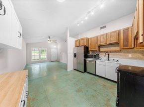 1015 E Yager LN 187, Austin TX 78753