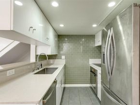 3110 Red River ST 220, Austin TX 78705