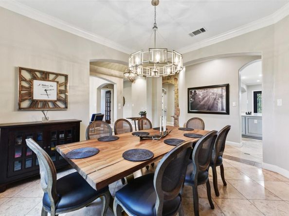 122 Silverstone DR, Georgetown TX 78633