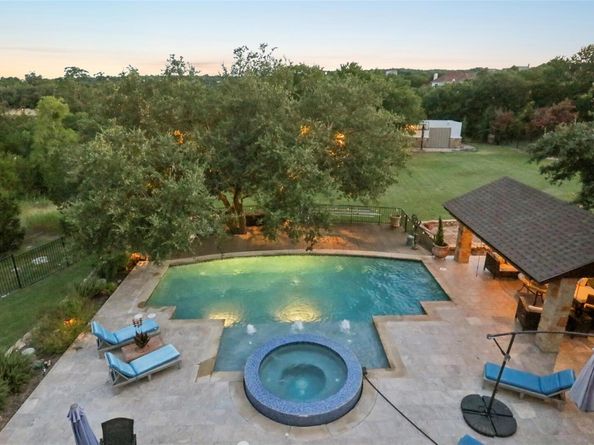 122 Silverstone DR, Georgetown TX 78633