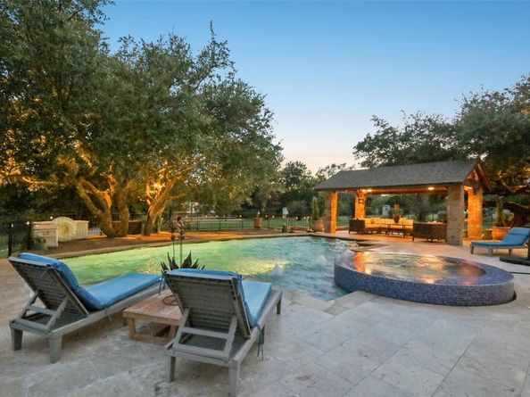 122 Silverstone DR, Georgetown TX 78633