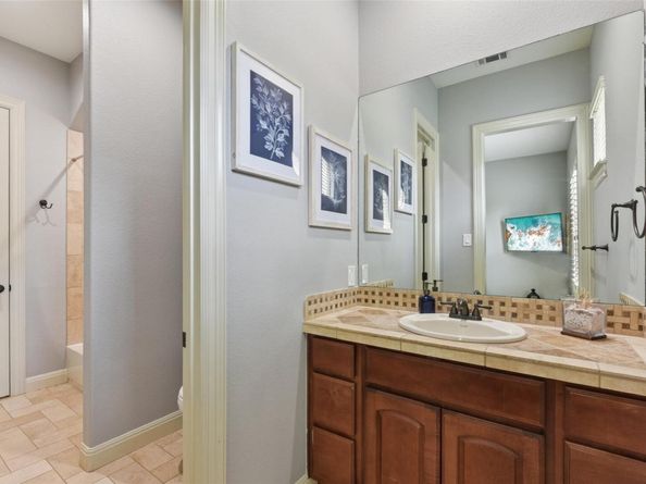 122 Silverstone DR, Georgetown TX 78633