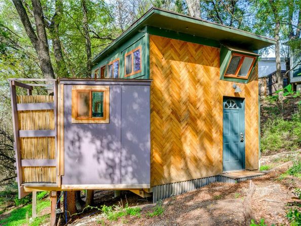 5323 Downs DR, Austin TX 78721