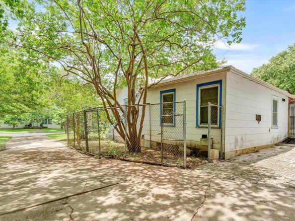 1206 Ruth Ave, Austin TX 78757