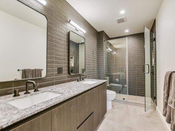 84 East Ave 3909, Austin TX 78701