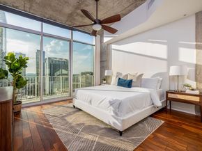 360 Nueces ST 1612, Austin TX 78701